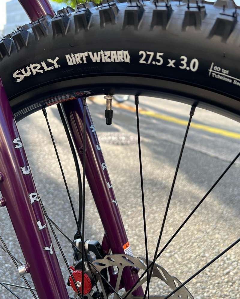 SURLY DIRT WIZARD 29×3.0 おこがましい サーリー タイヤ